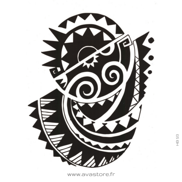 photo du tatouage tribal poitrine